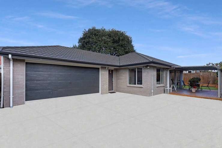 A renovated three-bedroom, one-bathroom home on O'Connell Street, in Manurewa, sold to first home buyers for $890,000. Photo / Supplied