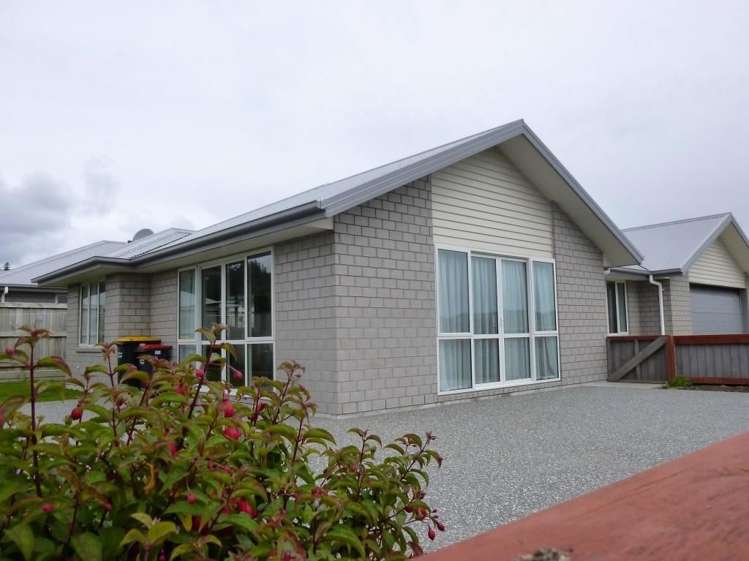 5a Ashley Drive Paroa_18