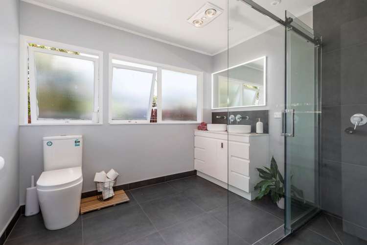 11 Lakeside Drive Pahurehure_15