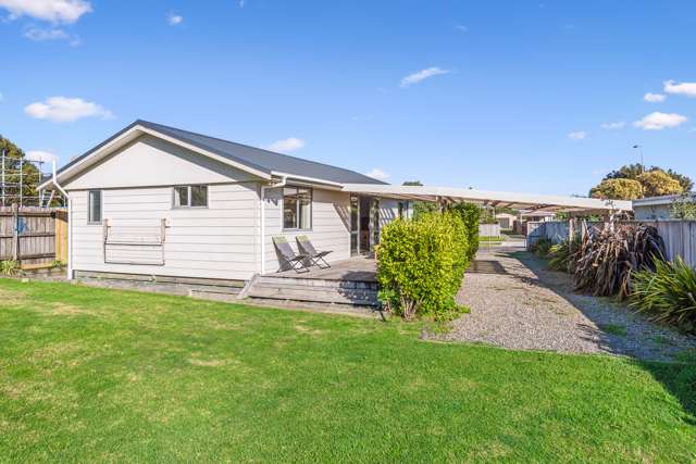 7 Eruini Street Waikanae Beach_2