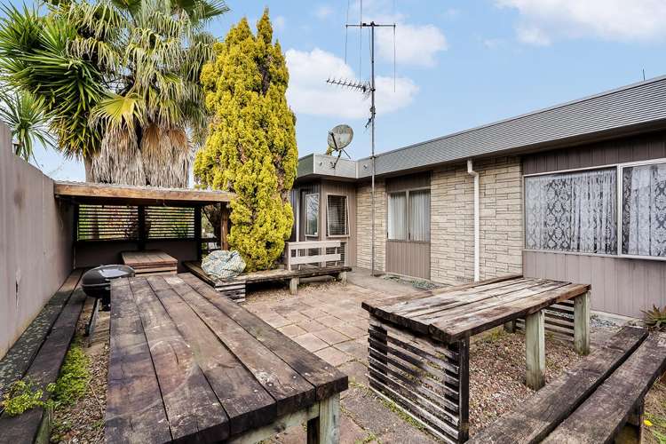 124 Maeroa Road Forest Lake_16