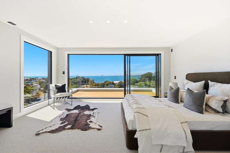 52 Beach Road Castor Bay_30