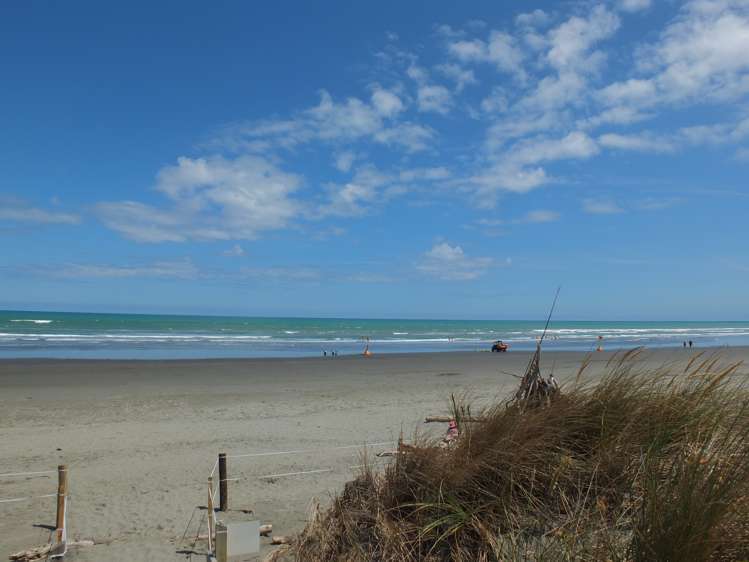 7 Ocean Beach Street Foxton Beach_23