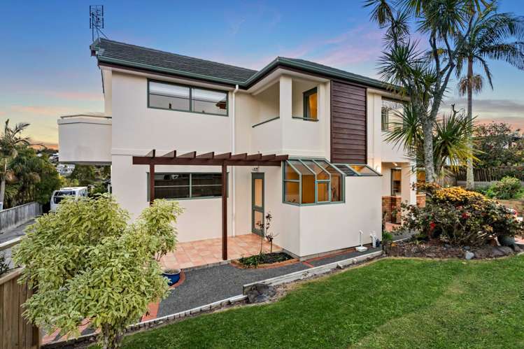492 Beach Road Murrays Bay_22