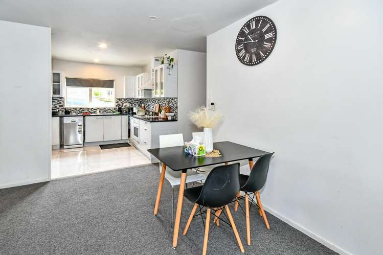 27 Dovey Place Massey_5