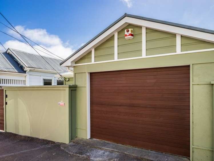 10 Scarborough Terrace Mount Victoria_19