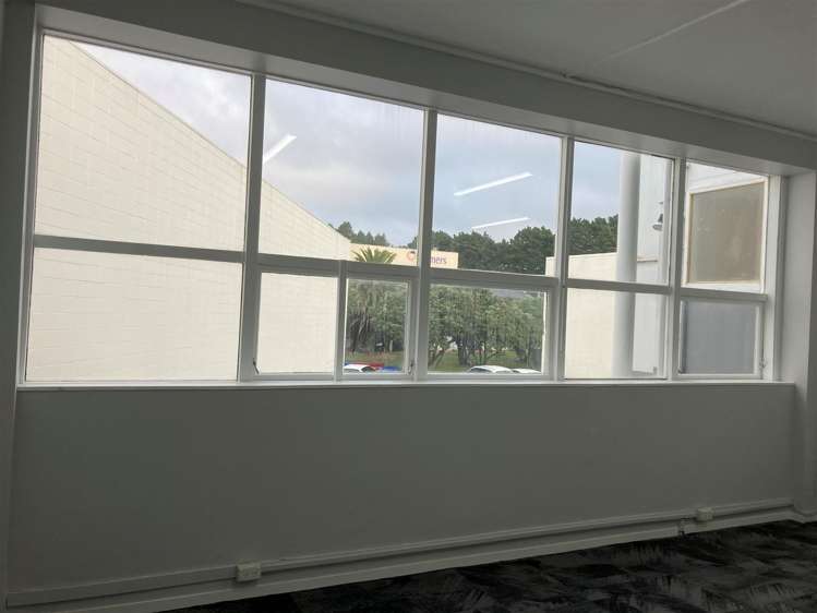 First Floor, 4 Cobham Court Porirua_6