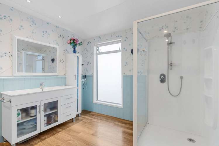 11 School Road Riverlands_16