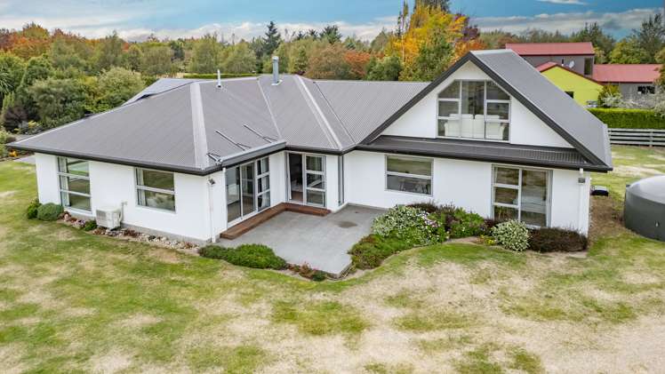 43 Stott Drive Darfield_27