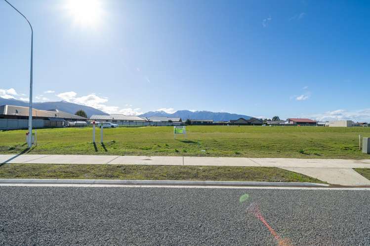43 Govan Drive Te Anau_7