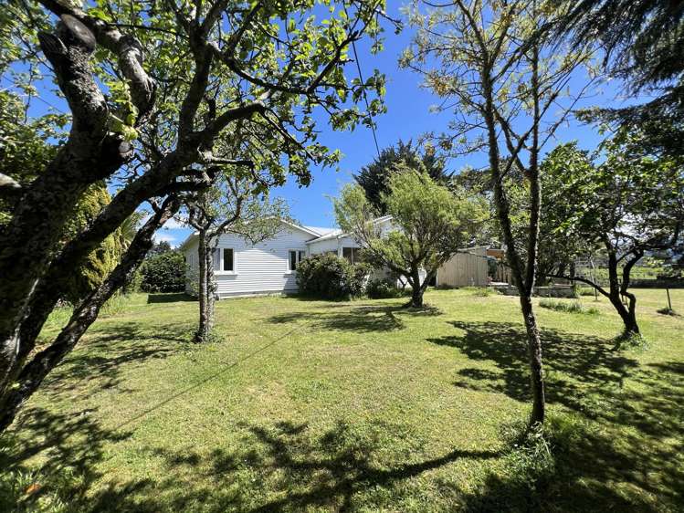 136 Lincoln Road Carterton_17