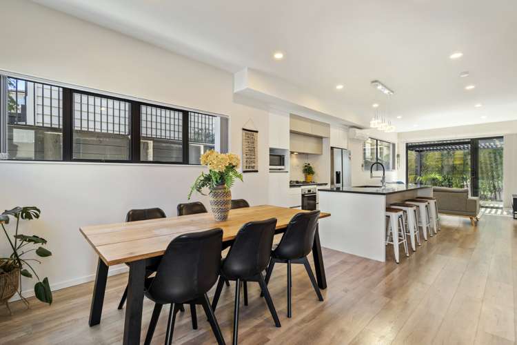 42 Waihou Crescent Albany Heights_10