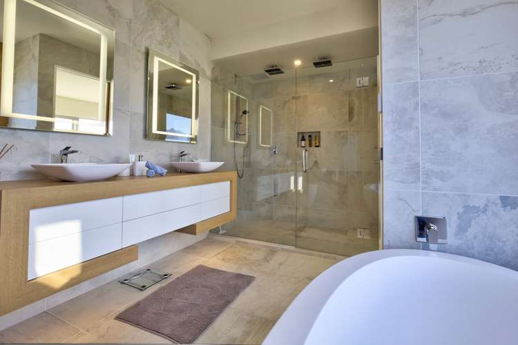 1 Conifer Lane Queenstown_24