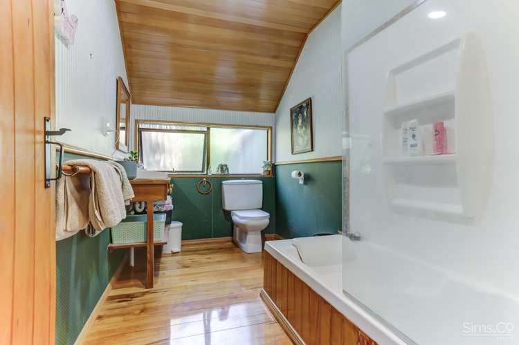 235 No 2 Line Okoia_24