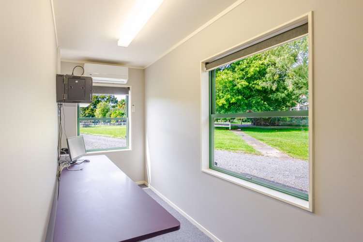 58, 58a 58b White Road Otane_31