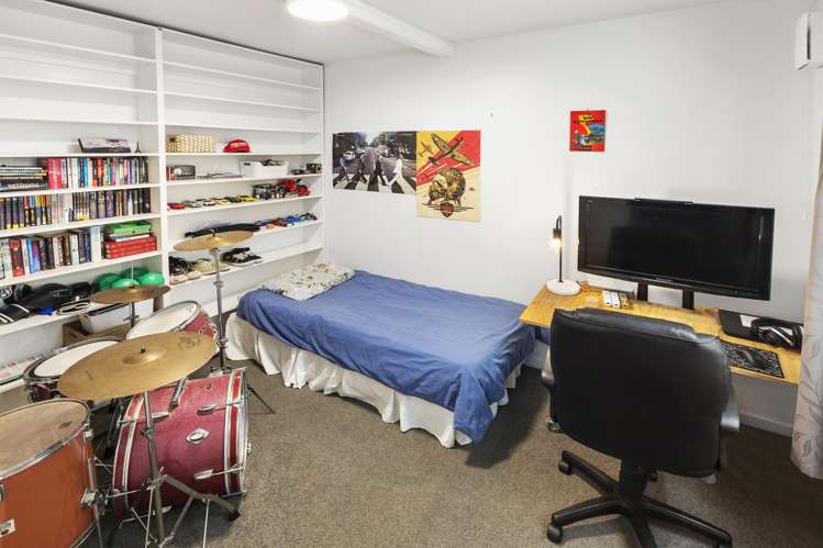 27 Nairn Street Mount Cook_8