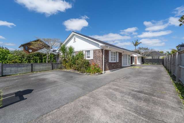 1/4 and 2/4 Jern Place Eastern Beach_3
