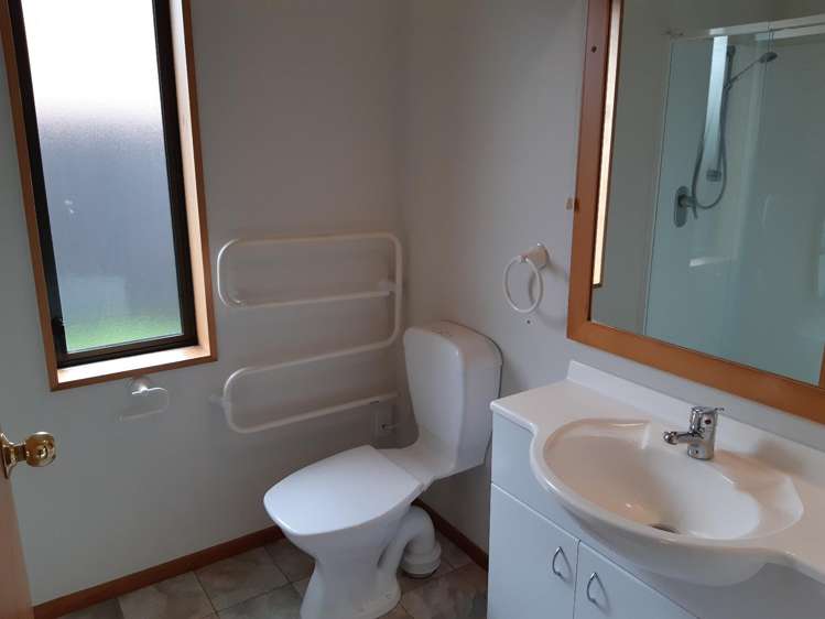 4 Pepperwood Place Shirley_10