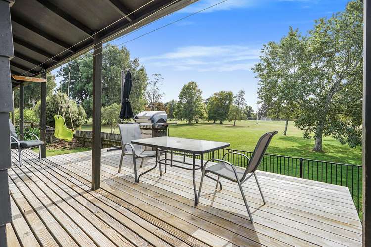 74a Kahikatea Drive Melville_11