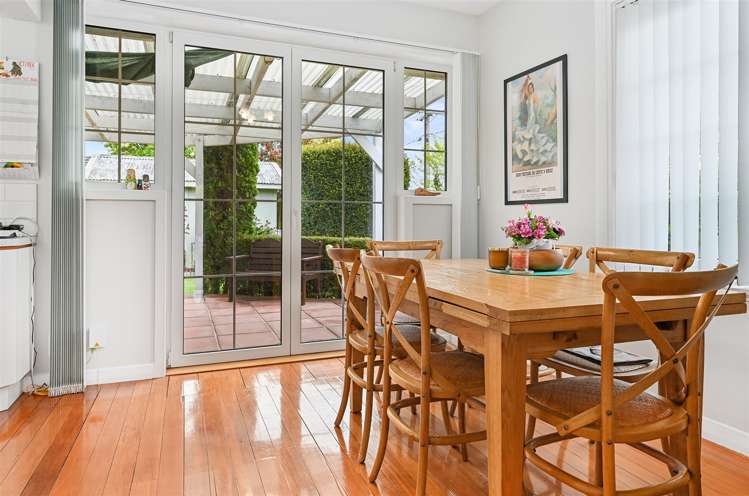 30 Achilles Street Burwood_5