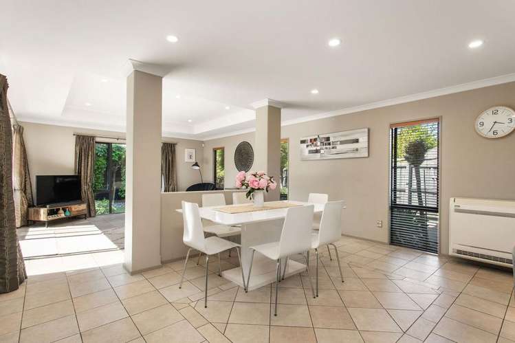 6 Primrose Hill Lane Casebrook_6