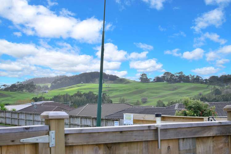 2 Astrid Lane Wellsford_16