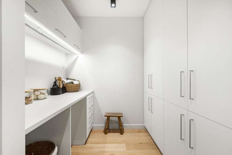 13/423-427 Beach Road Mairangi Bay_6