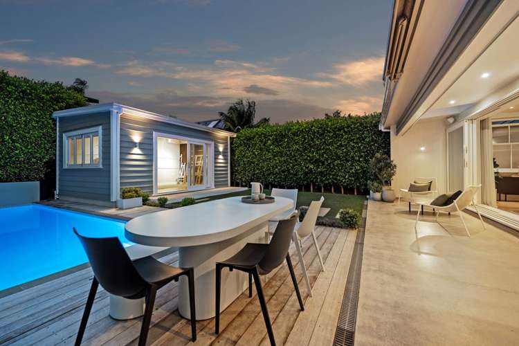 9 Shoal Bay Road Devonport_47