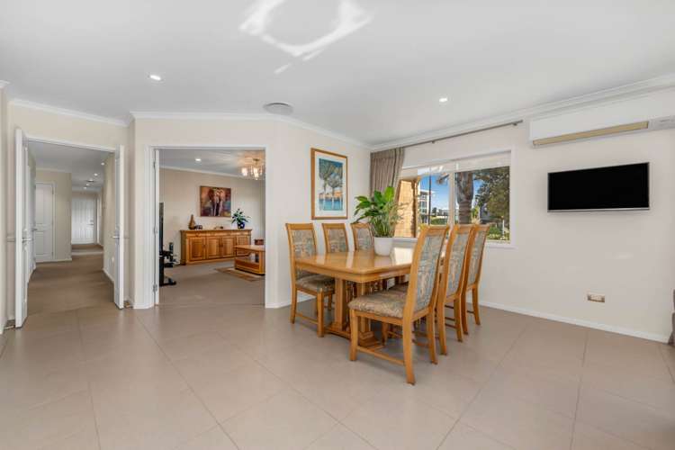 1 Defender Crescent Beachlands_10