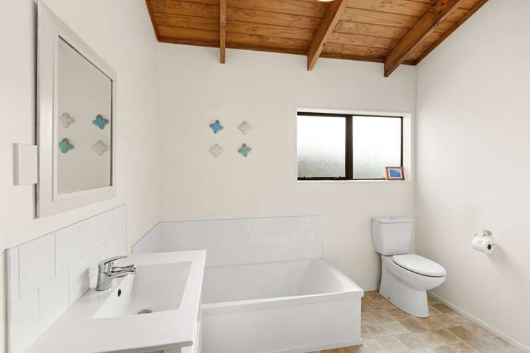 21c Lorenzen Bay Road Raglan_26