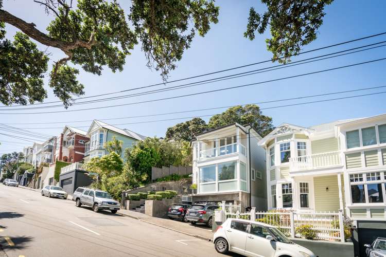 60 Hawker Street Mount Victoria_24
