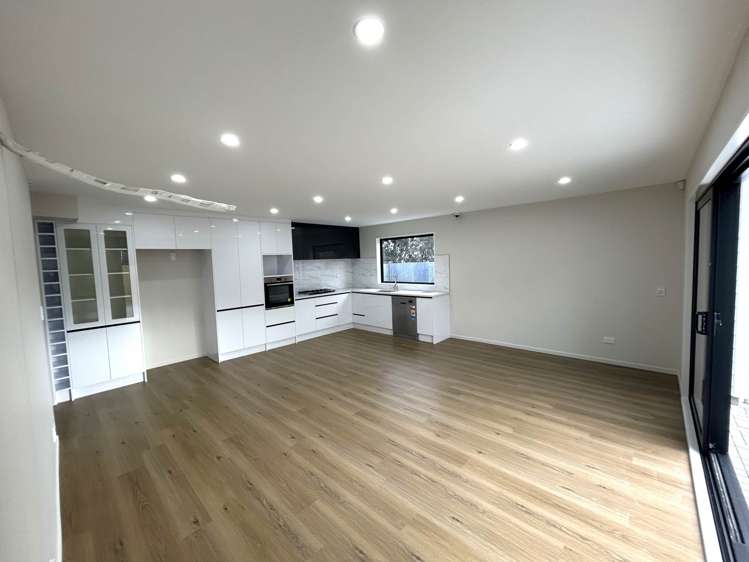 239E Blockhouse Bay Road Avondale_2