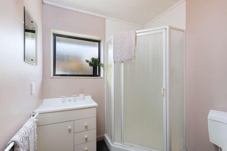 6 Coleridge Place Stoke_7