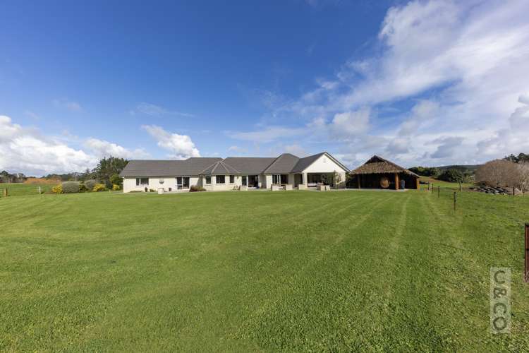 1242 State Highway 16 Waimauku_55