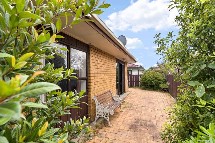 2/1 Septimus Place Henderson_10