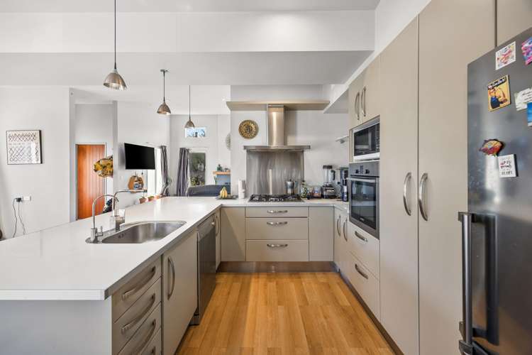 7 Ellie Place Lake Hawea_5