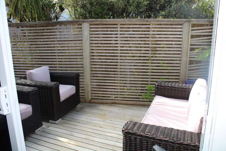 28b Beach Road Mellons Bay_12