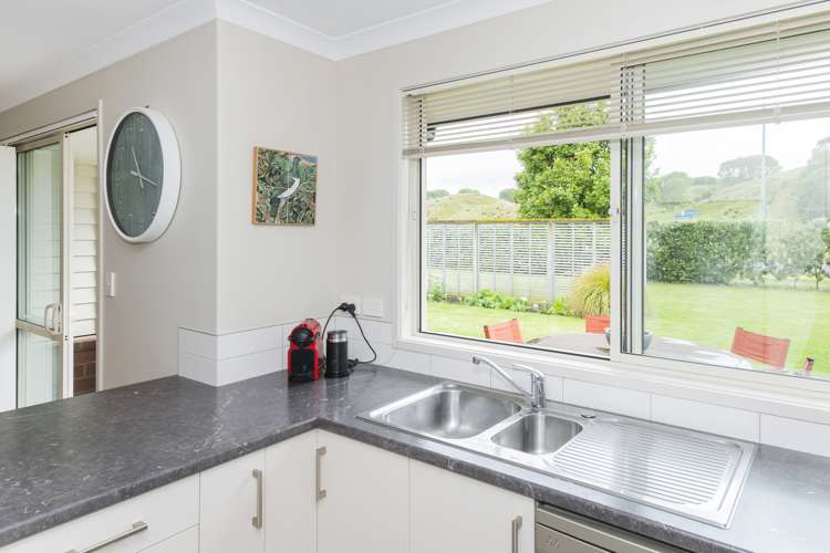 2 Sterling Park Lytton West_7