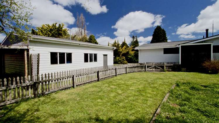 32 Old Station Road Ohakune_18
