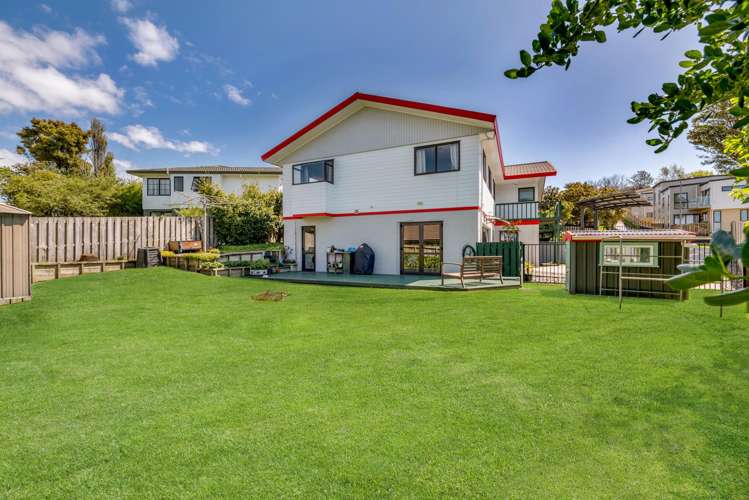 25 & 25a Sandgate Avenue Botany Downs_1