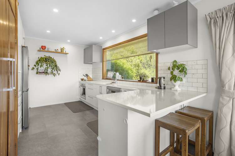 46 Kerkwall Drive Naenae_8