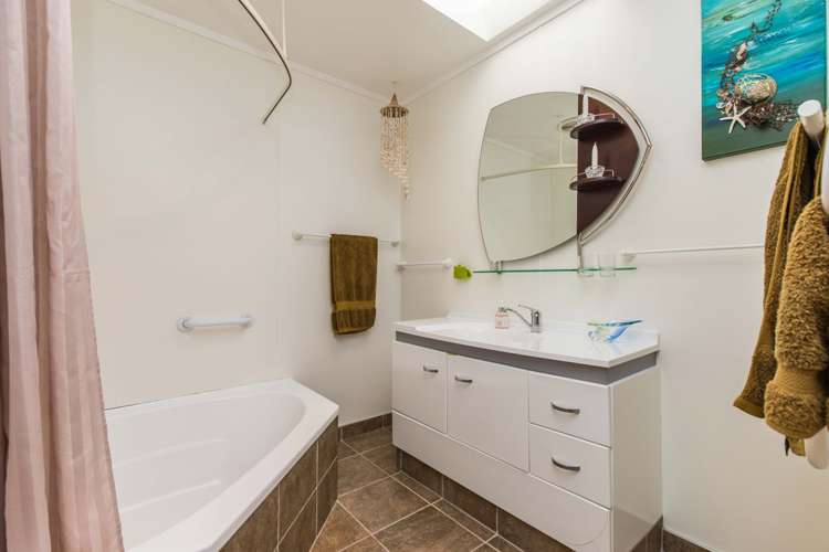 45 Rewarewa Road Te Atatu Peninsula_18