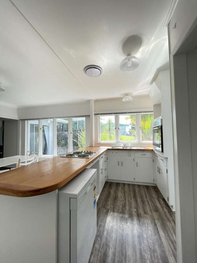 A/1 Cowley Place Te Kamo_4