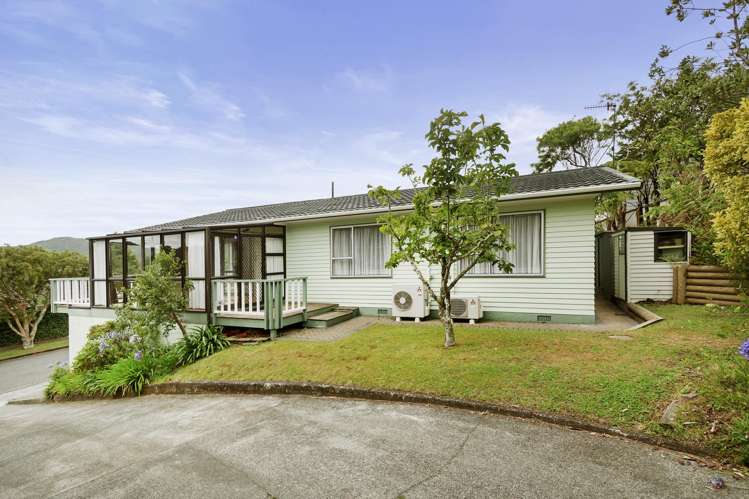63 Holland Street Wainuiomata_2