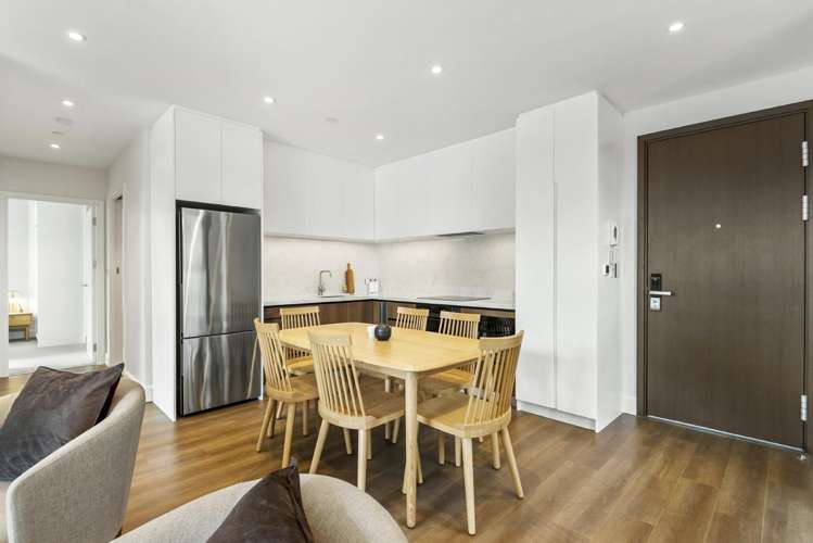 3/219 Lake Road Northcote_3