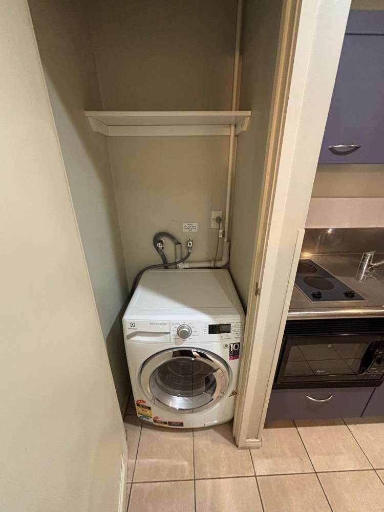 417/100 Greys Ave City Centre_4