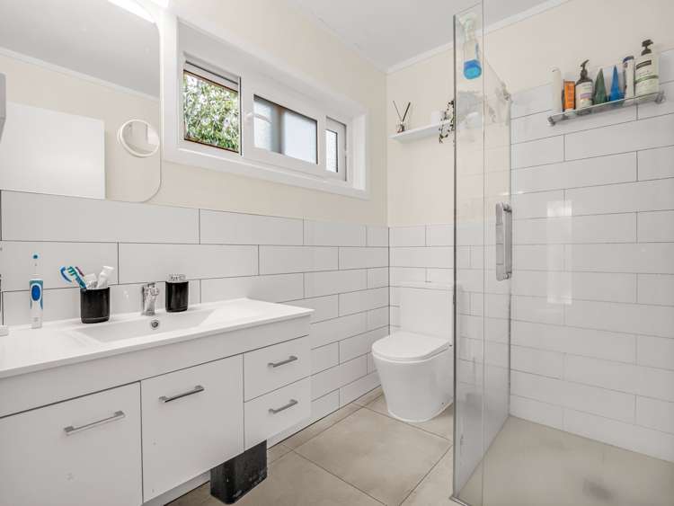 7 Downer Street Helensville_10