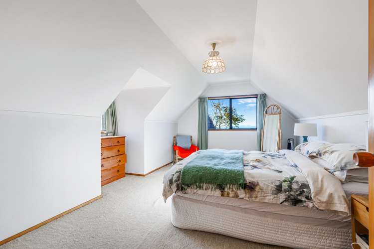 2/2 Elizabeth Place Mairangi Bay_9