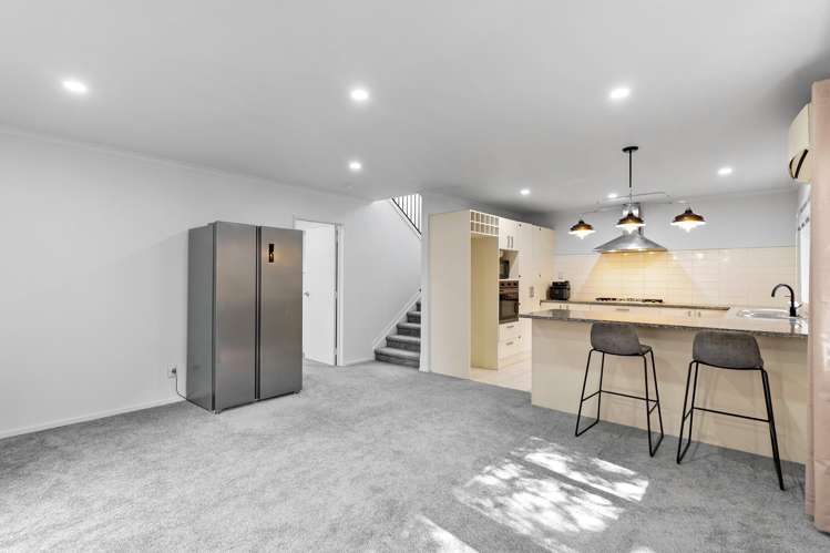 25 Speyside Crescent Flat Bush_11