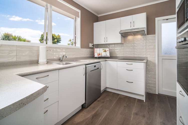 4/6 Akehurst Avenue New Lynn_5